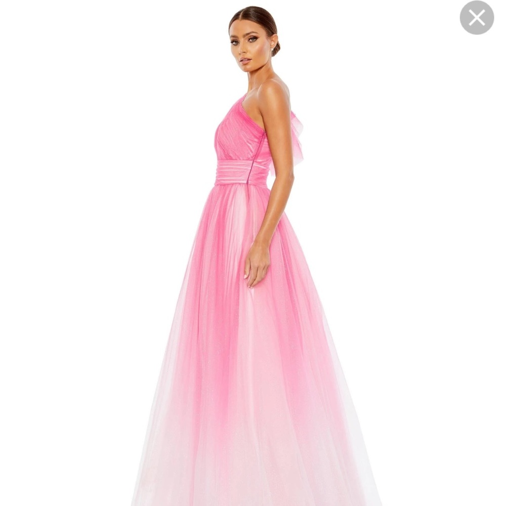 Mac Duggal plus size pink prom dress